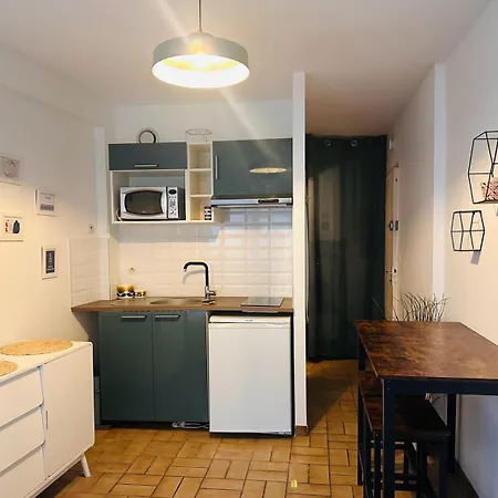 Cosy Quartier Historique 度假居