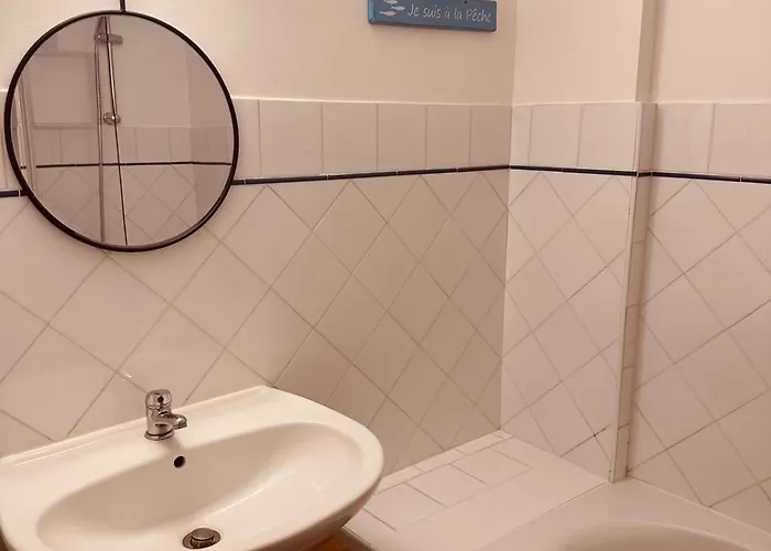 Cosy Quartier Historique נוארמוטייה-אן-ליל